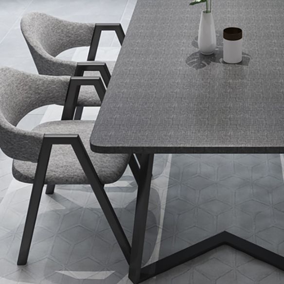 Set da pranzo in altezza tradizionale in stile moderno con tavolo a forma di rettangolo e base a doppia pietra pieghevole nera