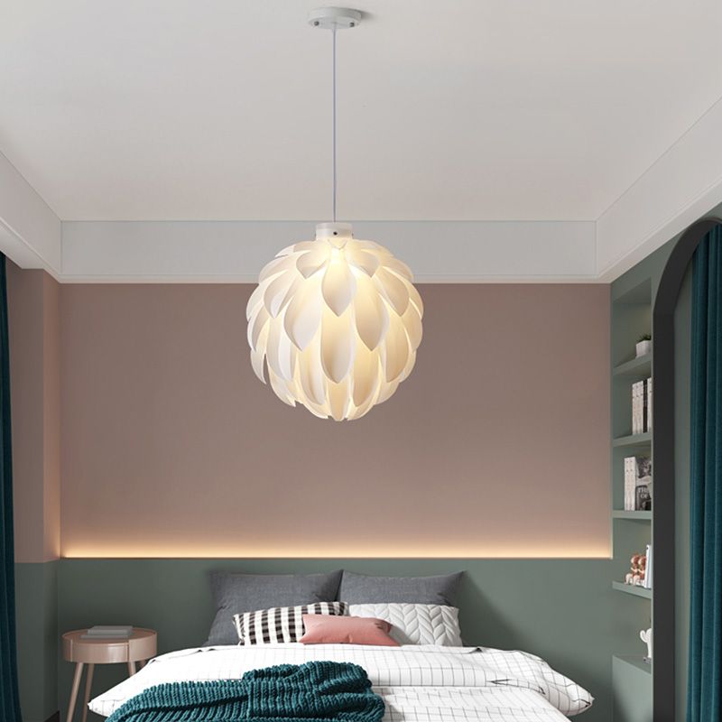 Acrylic Global Pendant Lighting Fixture Modern Style White Hanging Ceiling Light