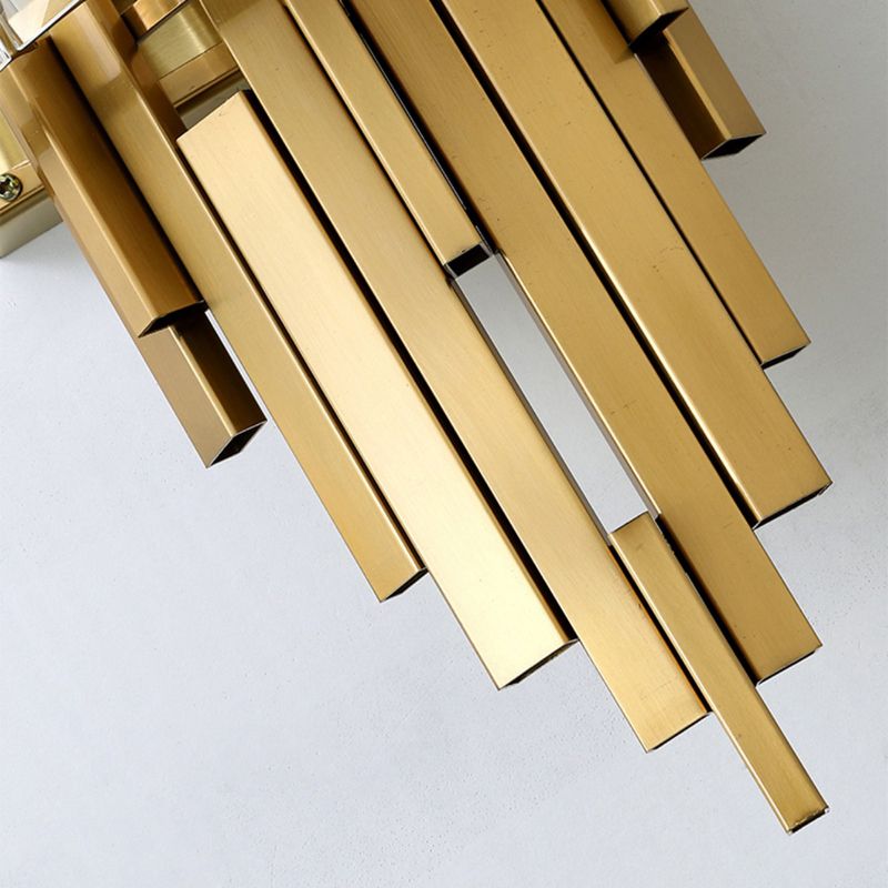 Geometric Shape Crystal Wall Lighting Modern Style 2-Lights Wall Mounted Light in Gold
