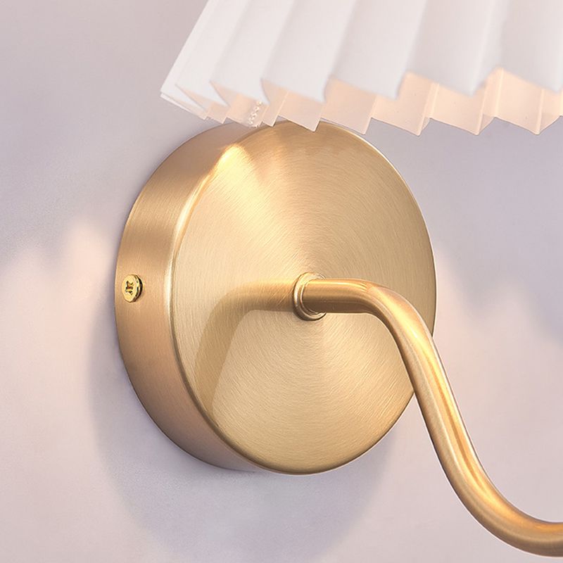 Contemporary Bathroom Vanity Light Fabric Shaded 1 Light Bath Bar