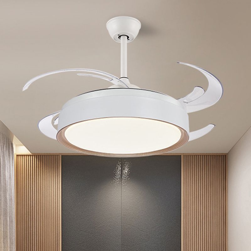 Luz de ventilador de acrílico acrílico redondo Lámpara de montaje de semi rascilla de dormitorio LED minimalista en blanco con 4 cuchillas, 48 ​​"W