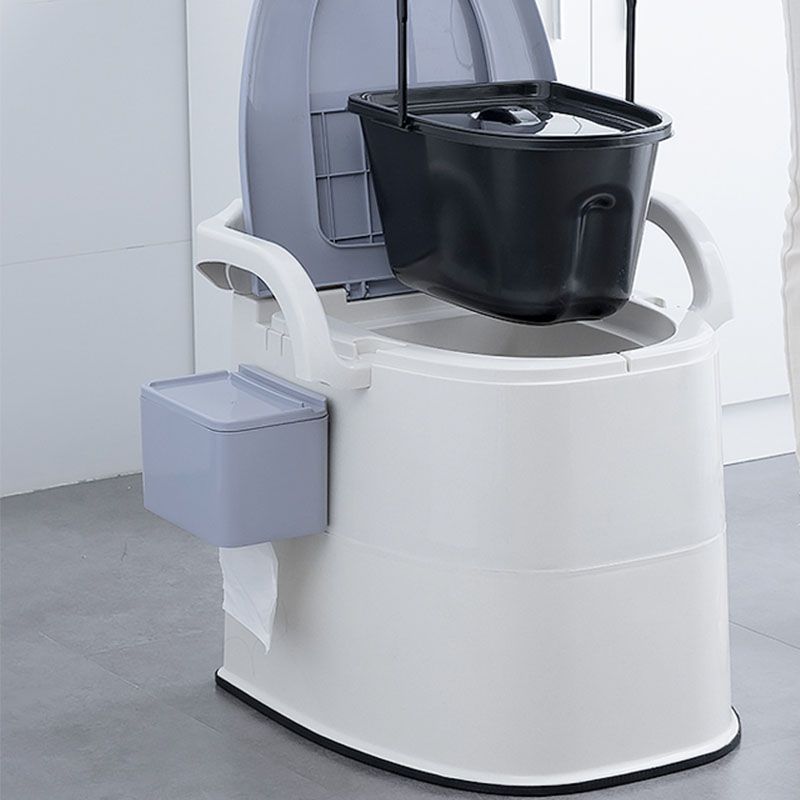 Modern Plastic Toilet Floor Mounted Toilet Bowl with Toilet Seat for Bathroom