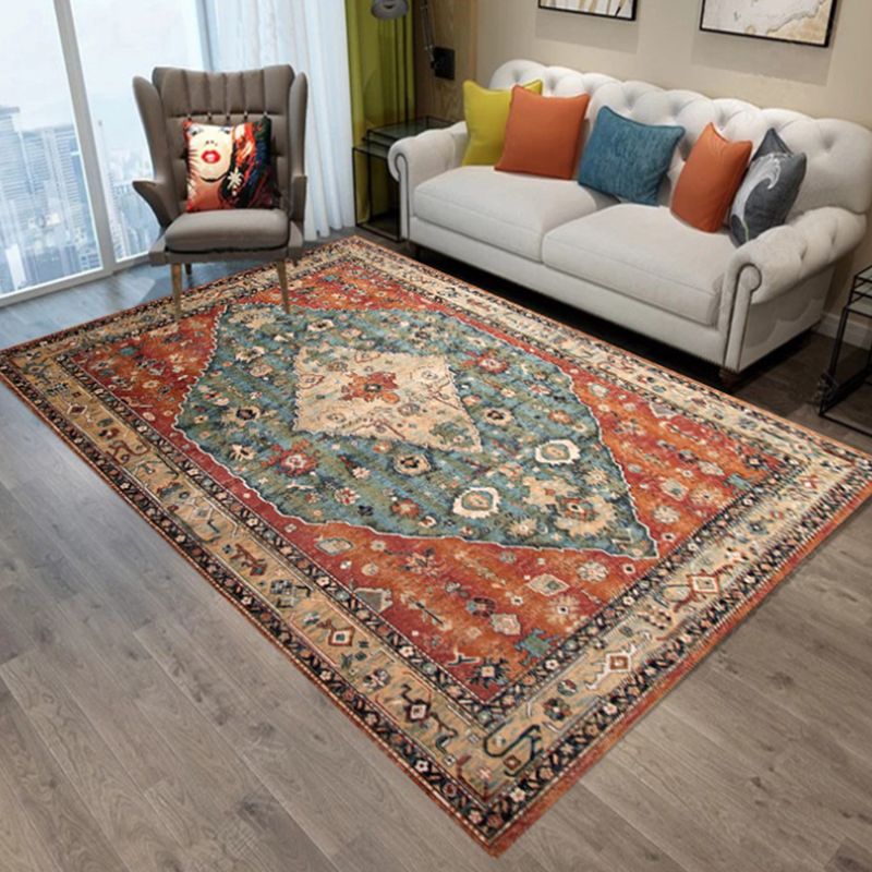 Red Tone Traditional Area Carpet Polyester Moroccan Print Indoor Rug Easy Care Carpet for Living Room
