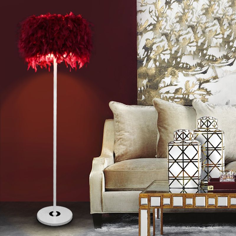 Lampada da terra con paralume a tamburo di piume Illuminazione da pavimento a 1 luce in stile moderno in diversi colori per soggiorno