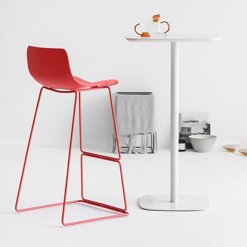Modern Coffee Shop Armless Stool Matte Finish Plastic Barstool
