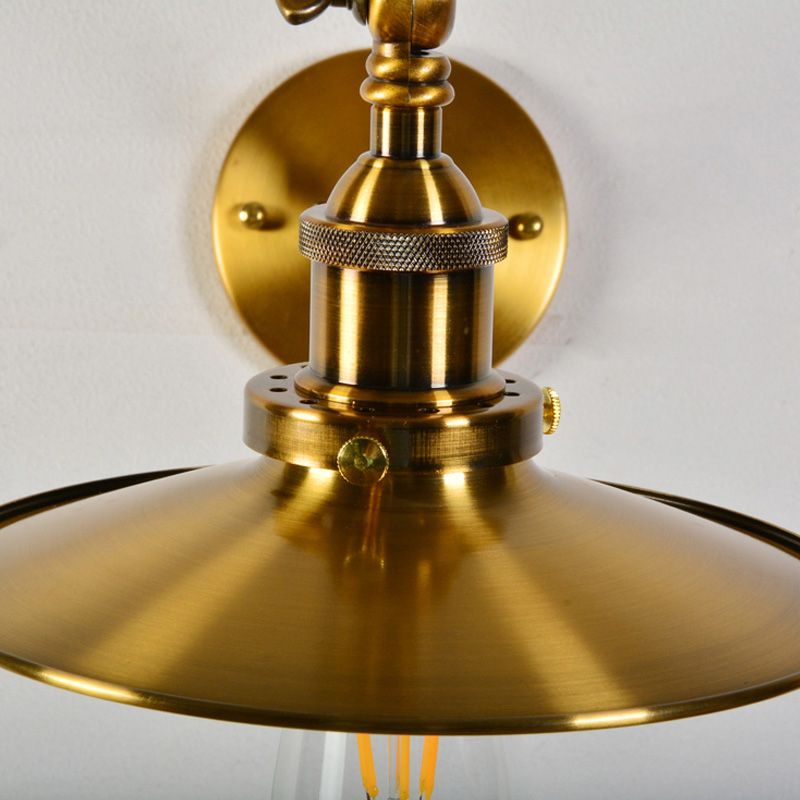Industriestil Schwung Armwandlampe mit ausgestattetem Farbton 1 leichte Metallwandmontage Licht in Messing