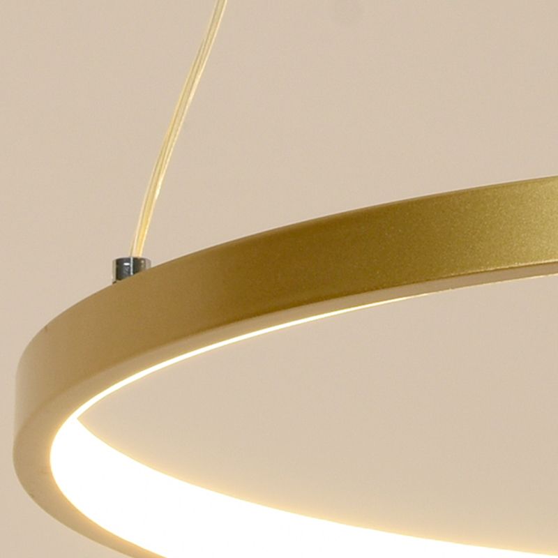 Circle Metal Pendant Light Fixture Modern Style Single Light Hanging Light Fixture in Gold