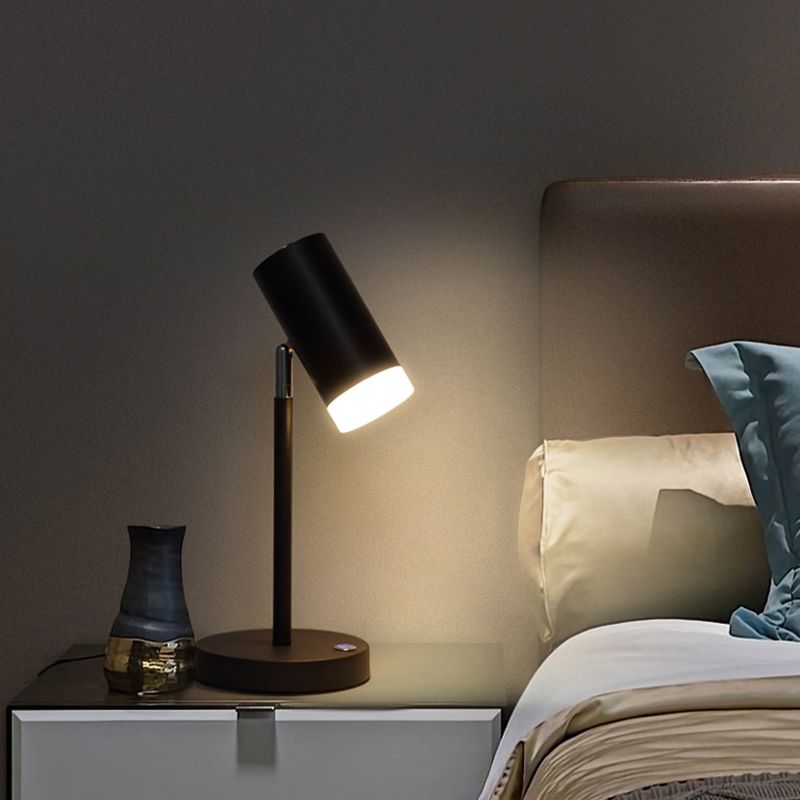 Geometrie -Tischlampe moderner Metall mit einem Lichttischlicht