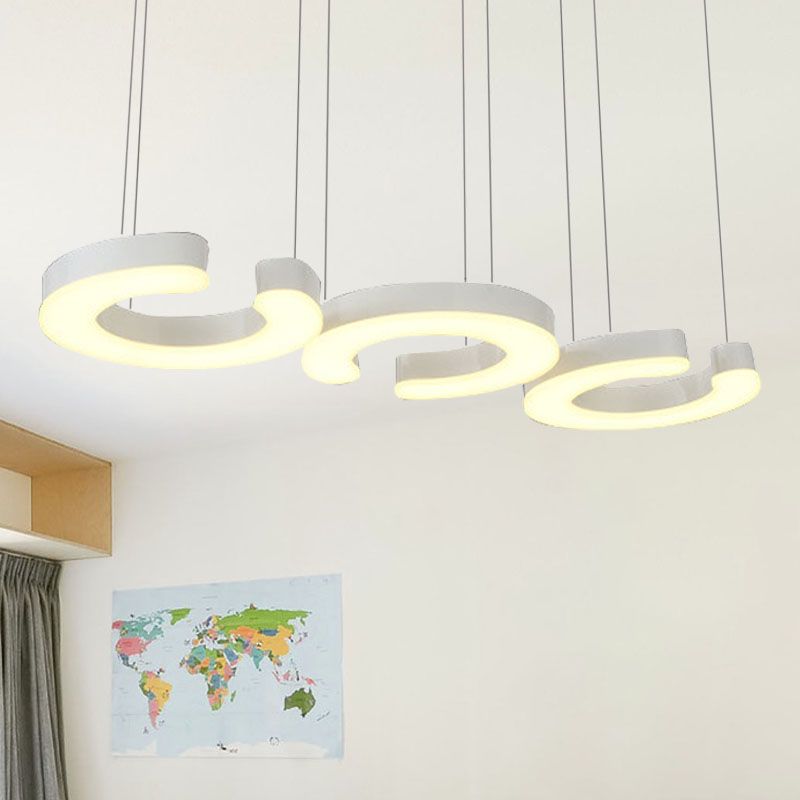 Lámpara de colgante de techo blanco de metal de metal minimalista LED de metal en forma de C con luz cálida/blanca con dosel redondo/lineal