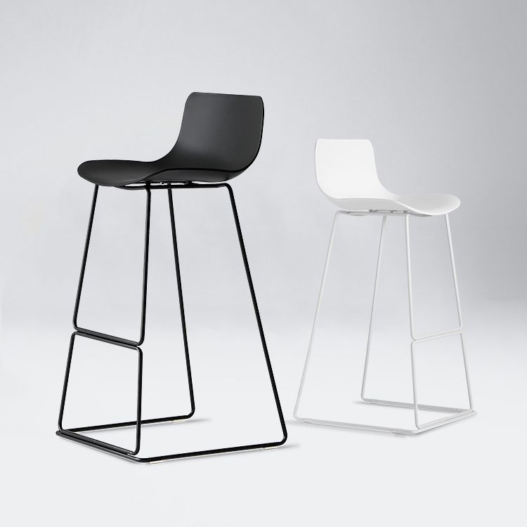 Modern Metal Plastic Bar Stools Indoor Barstool with Iron Legs and Low Back