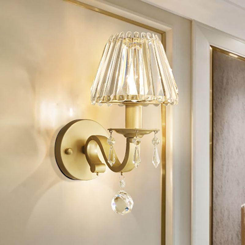 1 Light Living Room Wall Light Sconce Modern Style Black/Gold Finish Wall Mount Lamp with Cone Clear Crystal Shade