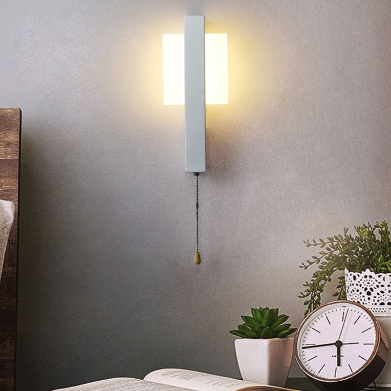 Nordic Metal Wall Light Straight Rotatable LED Wall Sconce for Living Room