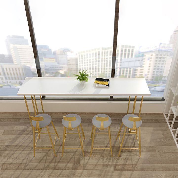 Tavolo da bar in stile nordico tavolo da pub in pino con base d'oro per sala da pranzo