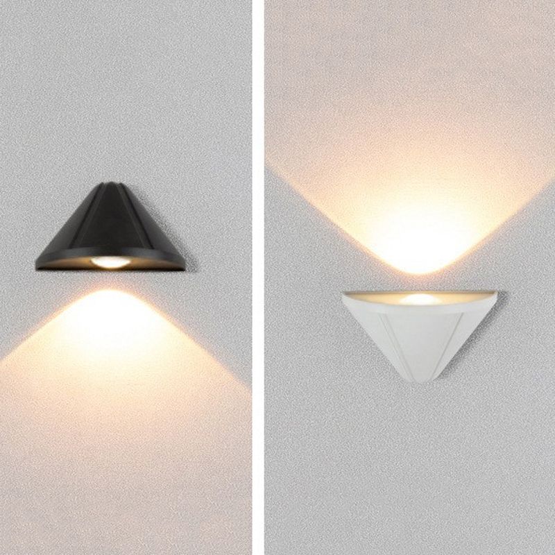 Modern Style Triangle Shade Wall Lamp Metal 1 Light Sconces for Outdoor