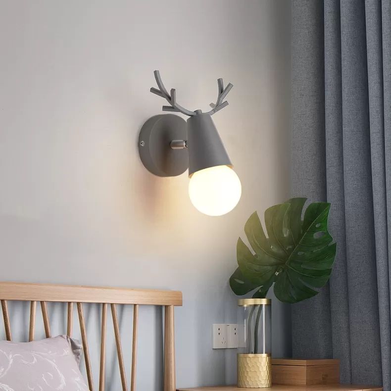 Luce di applique del cono in metallo con corna 1 lampadina per un letto di parete percorso nordico per letto