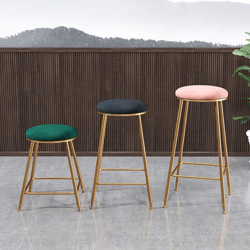 Contemporary Bar Stool Round Seat Barstool with Footrest and Metal Base