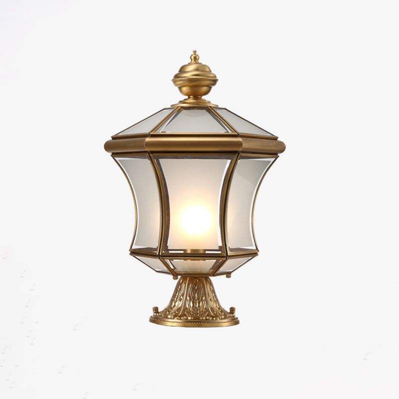 Lampada da lanterna curva in bronzo con illuminazione minimalista a 3 lampadine in vetro smerigliato