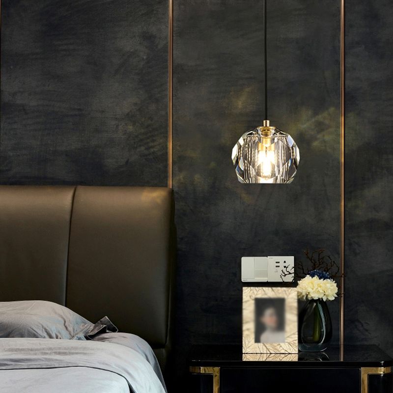 Crystal Globe Hanging Lampe in Modern Artistic Style Pendant Pendant Light for Dining Room