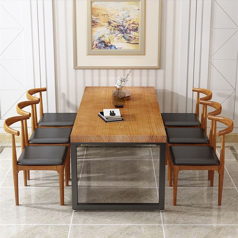 Metal Industrial Dining Table Pine Wood Top Table for Kitchen and Dining Room