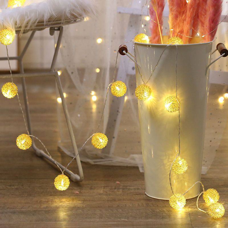 Globe Battery String Light Contemporary Girls Bedroom LED Fairy Lighting in Gold