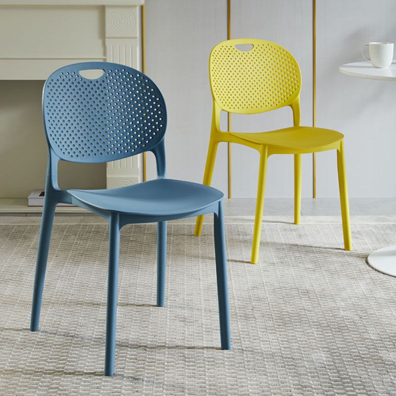 Sillas apilables modernas que cenan la silla sin brazos con las piernas plásticas para la cocina