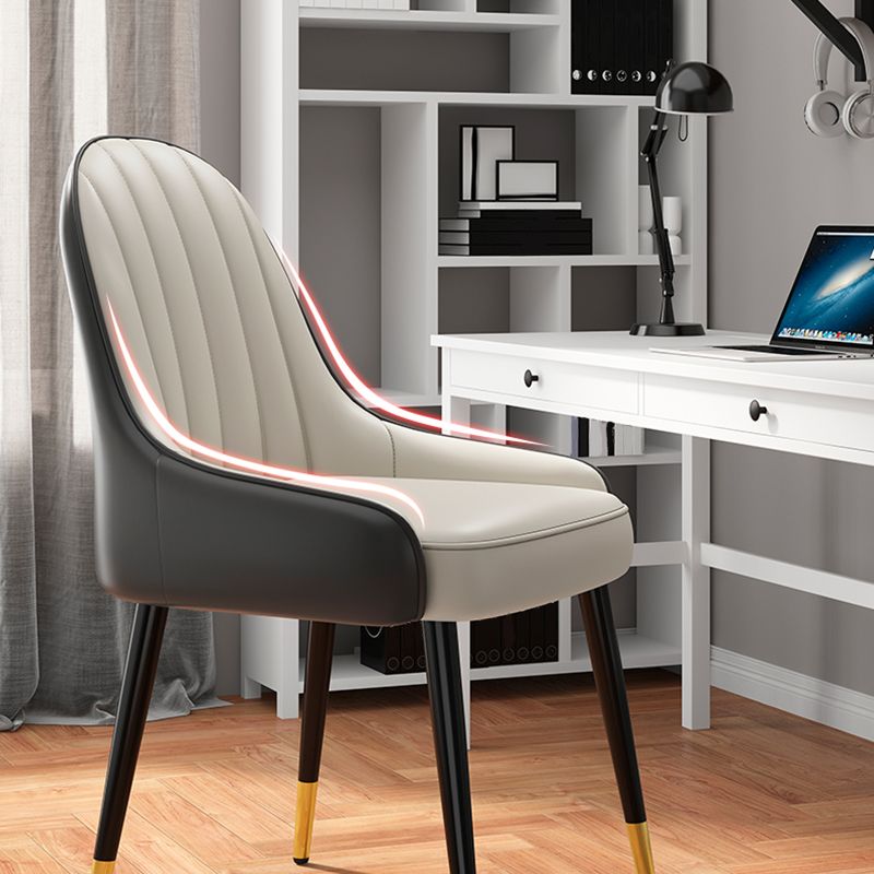 Silla de comedor tapizada de metal con respaldo Parsons de sillón escandinavo de interior