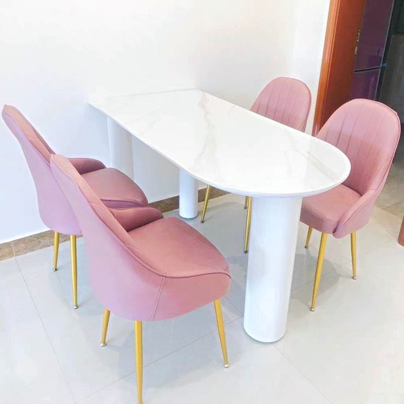 Mesa blanca de forma irregular para la mesa de la isla de piedra sinterizada del restaurante con 3 patas