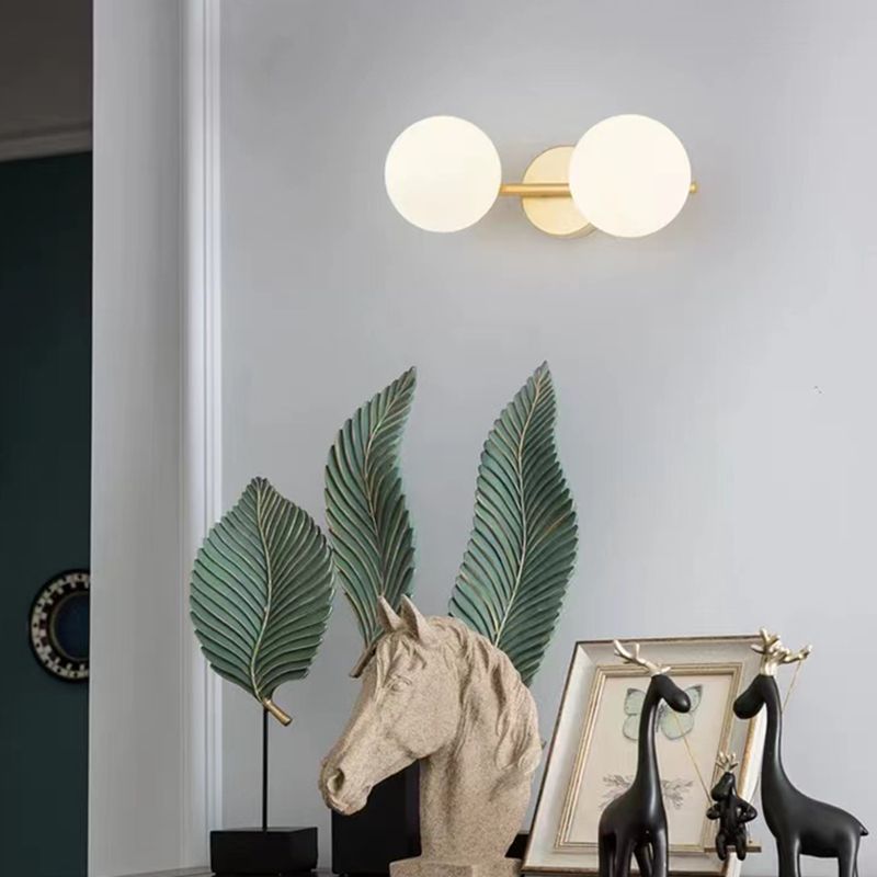 Nordic Style Golden Vanity Light Ball Shape Vanity Lamp for Shower Room