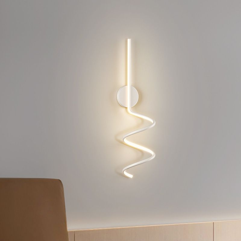 Éclairage mural de forme de ligne Éclairage de surface métallique minimaliste LED pour le couloir