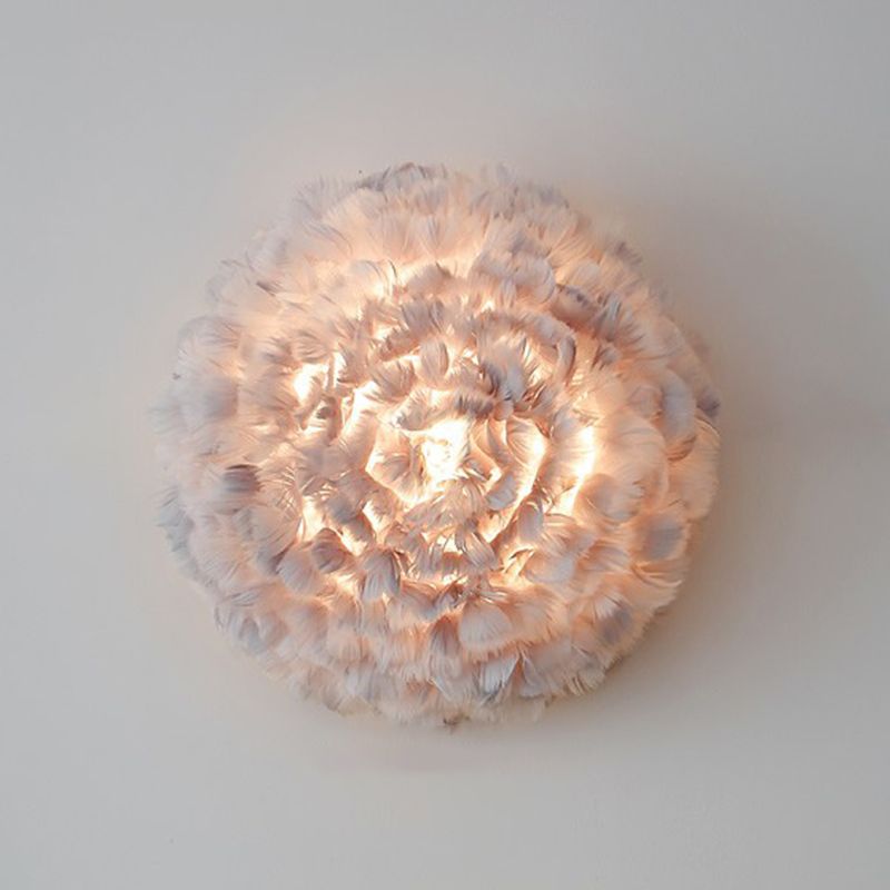 Schattierte Mädchen Schlafzimmer Wandleuchten Feder Einbrüche simple wandmontiertes Licht