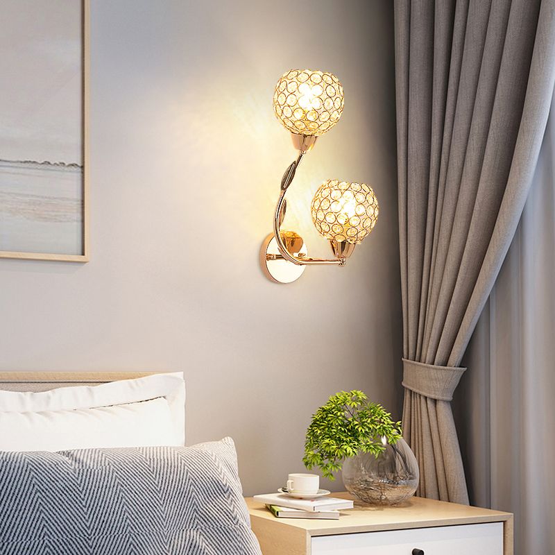 Iluminación de pared de sombra única luz de metal de estilo moderno para dormitorio de sala de estar