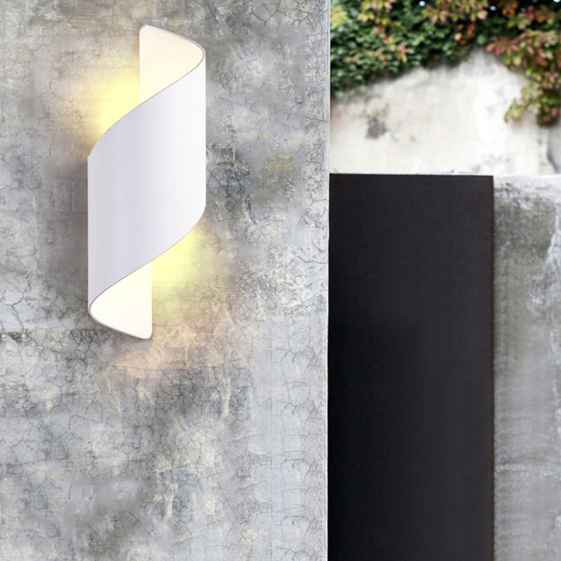 Unique Shade Metal Wall Sconce Modern Style 1-Light Wall Lighting Fixtures