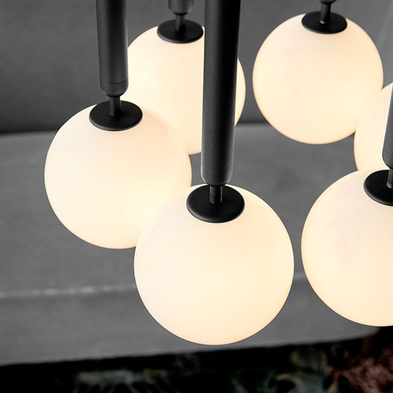 Moderne minimalistische Anhängerleuchte -Deckenbeleuchtung mit kreativer Glasform