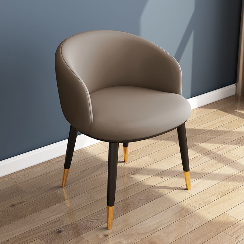 Silla lateral escandinava interior Silla de comedor tapizada de metal con respaldo Parsons