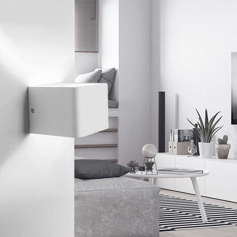 2-Light Square Wall Light Fixtures Modern Style Metal Wall Mount Lamp