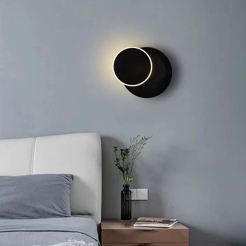 Nordic Style Iron Wall Light Geometry Shape Rotatable Wall Lamp for Bedroom