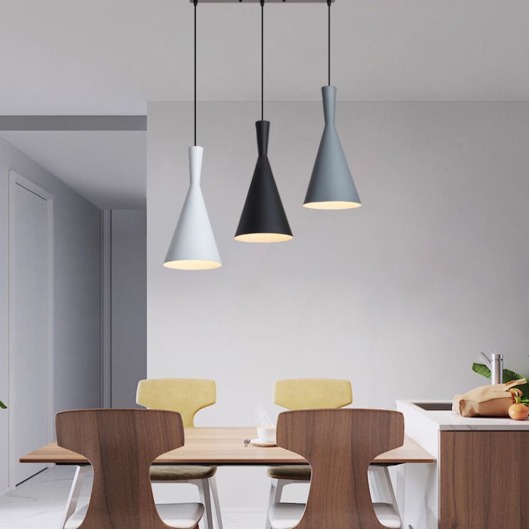 3 Lichter Sanduhrhänge anhängende Lichter Nordic Style Aluminium Multi Light Anhänger für das Restaurant