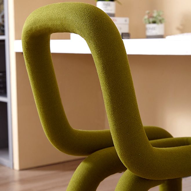 Silla lateral de terciopelo para sala de estar, estilo diseñador, acabado mate, respaldo abierto, silla de comedor