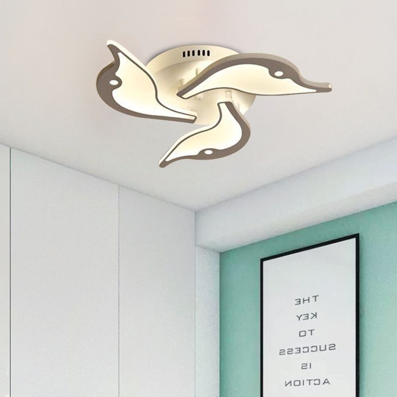 Acrylic 3/5-Petal Flush Mount Fixture Modernist White LED Ceiling Lighting for Bedroom in Warm/White Light, 23.5"/27.5" Wide