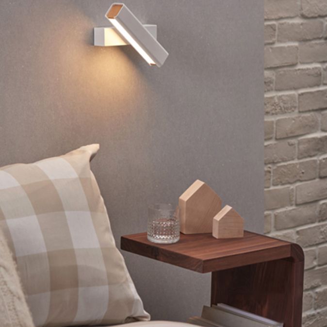 Aluminium LED Rotatable Wall Sconce in Modern Minimalist Style Wooden Wall Lamp for Bedroom