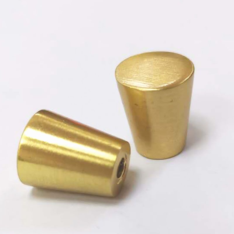 Libreria in legno fabbricata standard chiusa glam con porte di vetro