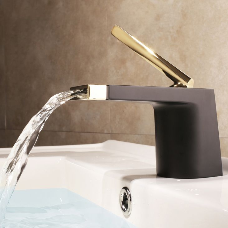 Contemporary Deck Mounted Metal Roman Tub Faucet Low Arc Roman Tub Faucet Set