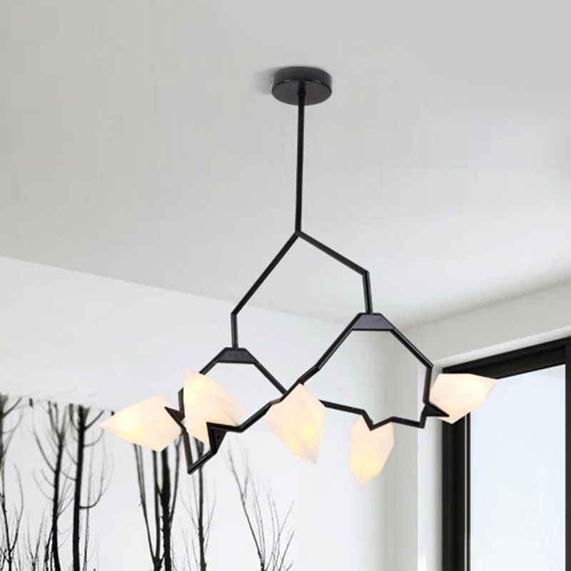 5/8 Lichter Esszimmer Kronleuchterlampe mit verzweigtem Design Kunststoff Schatten moderner Stil Schwarz/Gold Deckenbeleuchtung