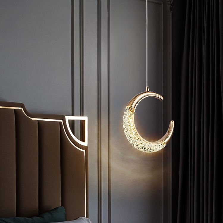 Modern Style Geometry Shape Hanging Light Metal 1 Light Hanging Light Fixture in Gold