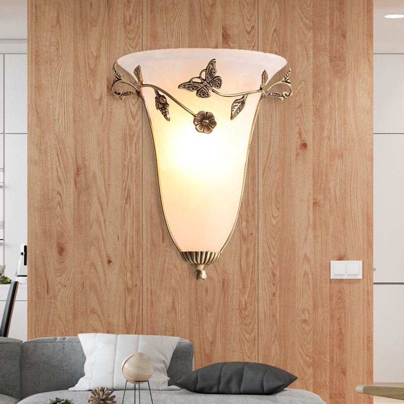 Lampe à cloche lampe traditionnelle verre blanc 1 bulbe en laiton applique luminaire avec papillon et fleur