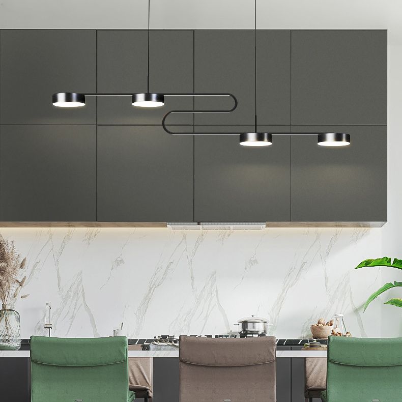 4 lichte lineaire hanglampverlichting Moderne keukeneilandverlichting metalen eiland hanglampen in zwart