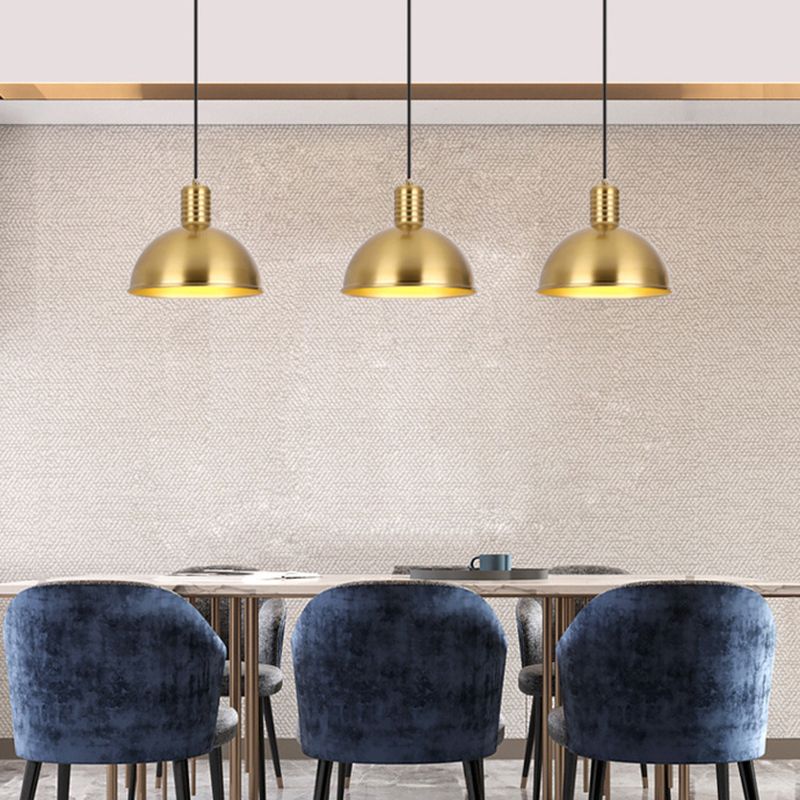 Zeitgenössische Deckenleuchte mit Metallschatten für Wohnzimmer