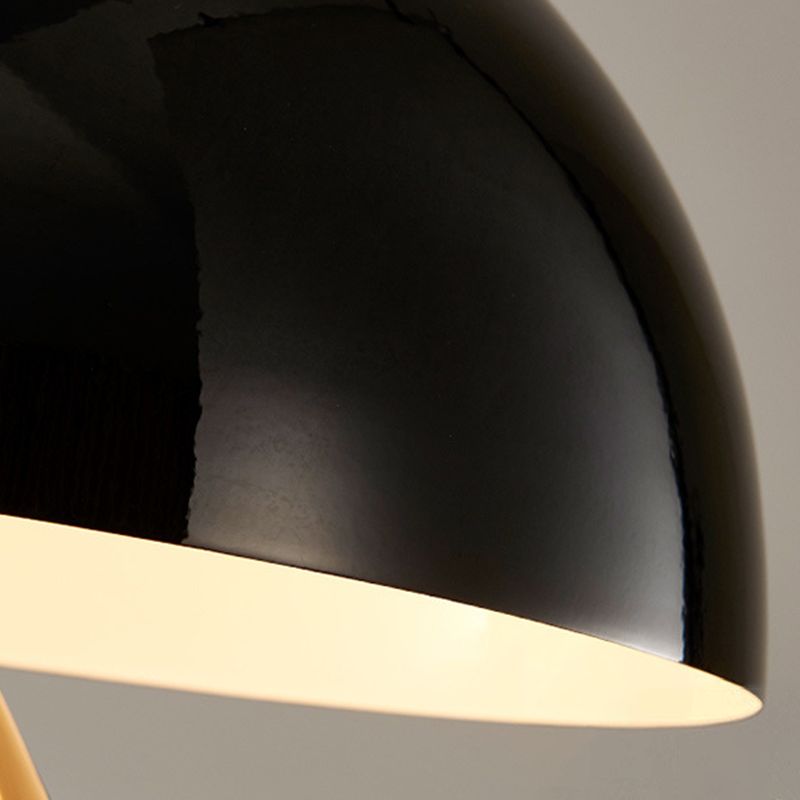 Metal Round Form Table Lampe moderne 1-Licht-Tischlampenleuchten