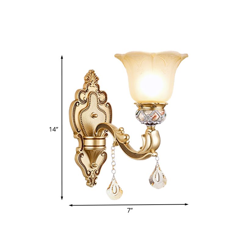 Bell Wall Sconce Contemporain 1 tête à facette Crystal Finnial Mur Mount Éclairage en or
