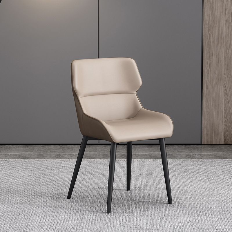 Silla de invitados Parsons moderna, silla curva de cuero con acabado mate para Brasserie